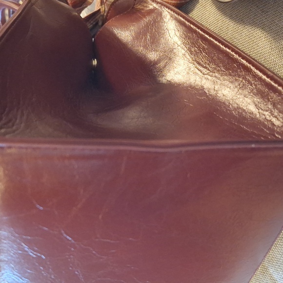 Burgundy Handbag - Picture 15 of 16